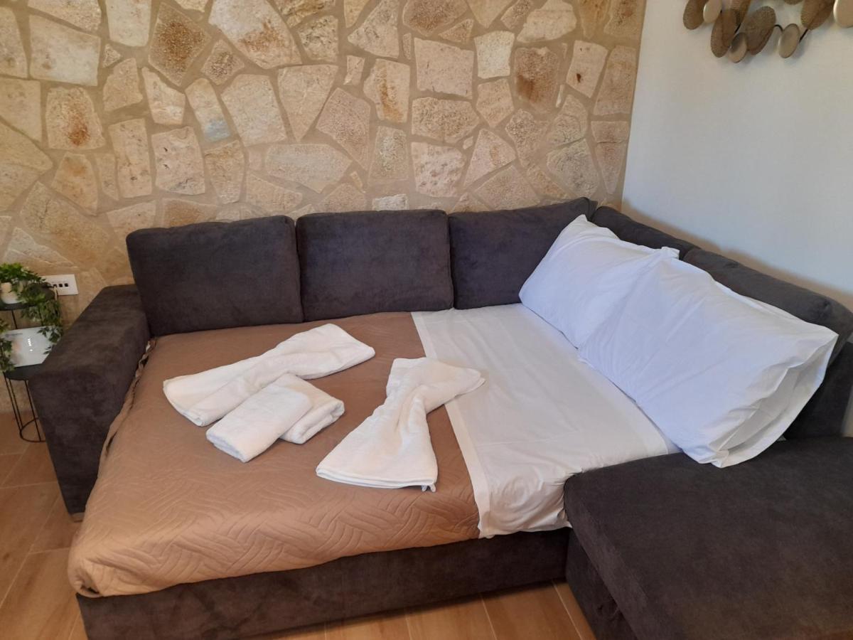 Melitta'S Luxury Apartments Anthousa  Buitenkant foto