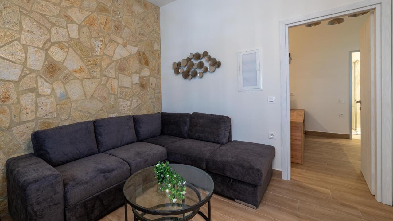 Melitta'S Luxury Apartments Anthousa  Buitenkant foto