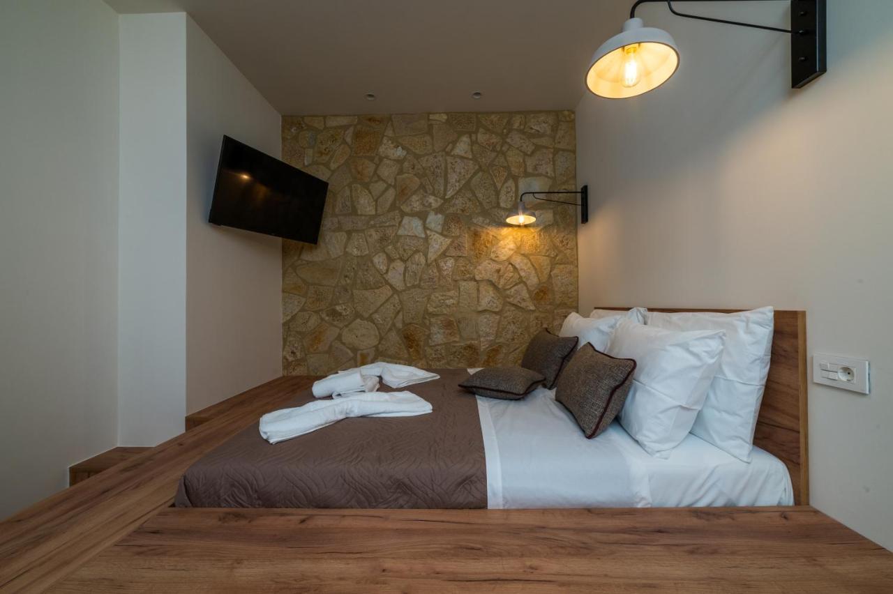 Melitta'S Luxury Apartments Anthousa  Buitenkant foto